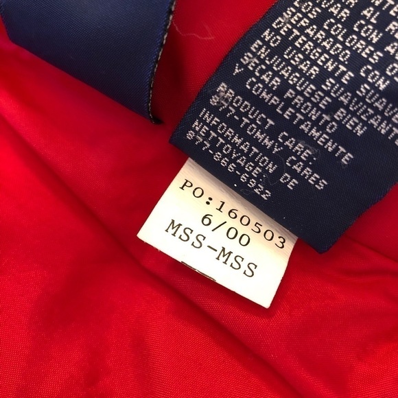 VINTAGE Y2K Tommy Hilfiger Bright Shiny Cherry Red Puffer Zip Pocket Fall Vest - Picture 13 of 15